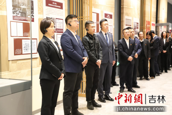 �c��(hu��)�ˆT�^չ�� �O��/�z