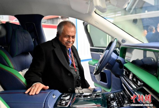 12��16���������L��������F(tu��n)�ɆT�w�(y��n)�Ї���܇�������� �z