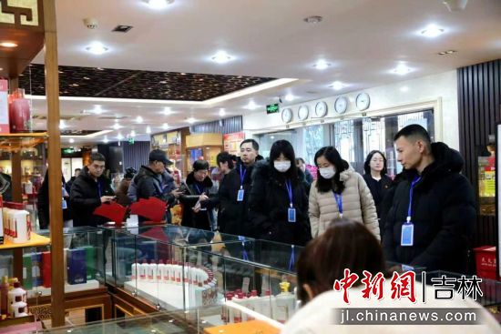 ���M(f��i)�ߴ������M(j��n)������ɫ���ֶY�w��^���ؿ�����H���w�������ʡ���M(f��i)�߅f(xi��)��/���D