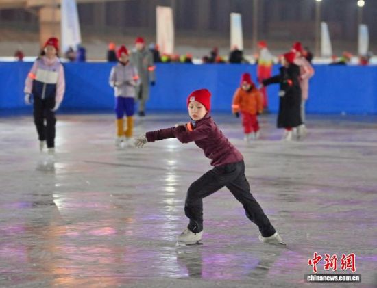 1��6�գ������L����С�\(y��n)�ӆT���^��չʾ���ӻ��������� �z