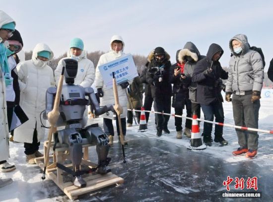 1��10���������L(zh��ng)�����C(j��)�������������ϓ]��(d��ng)ѩ�ȣ��ڱ����ϊ^��������(�Y�ψD) ���� �z